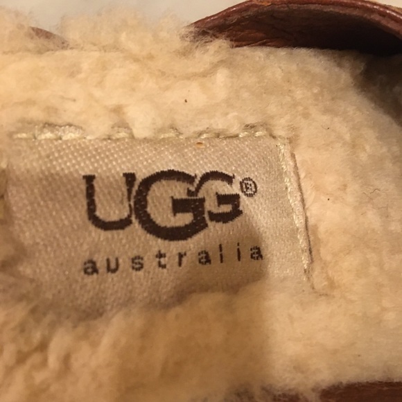 UGG Clogs - Picture 5 of 5